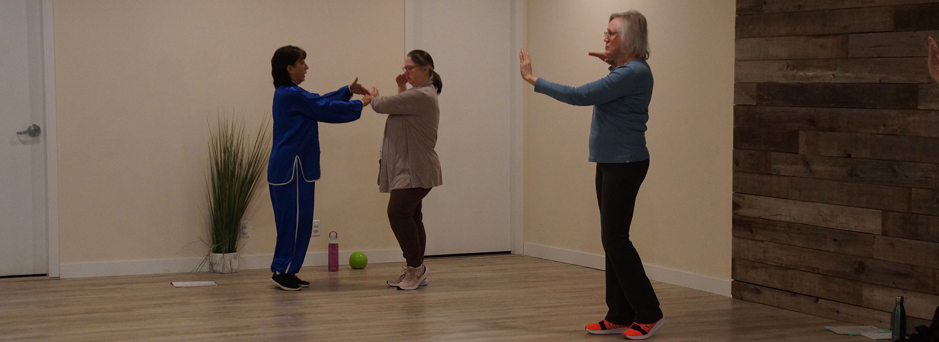 Sifu Peggy is a passionate Tai Chi instructor ready to share her expertise with all her Tai Chi students in Airdrie.